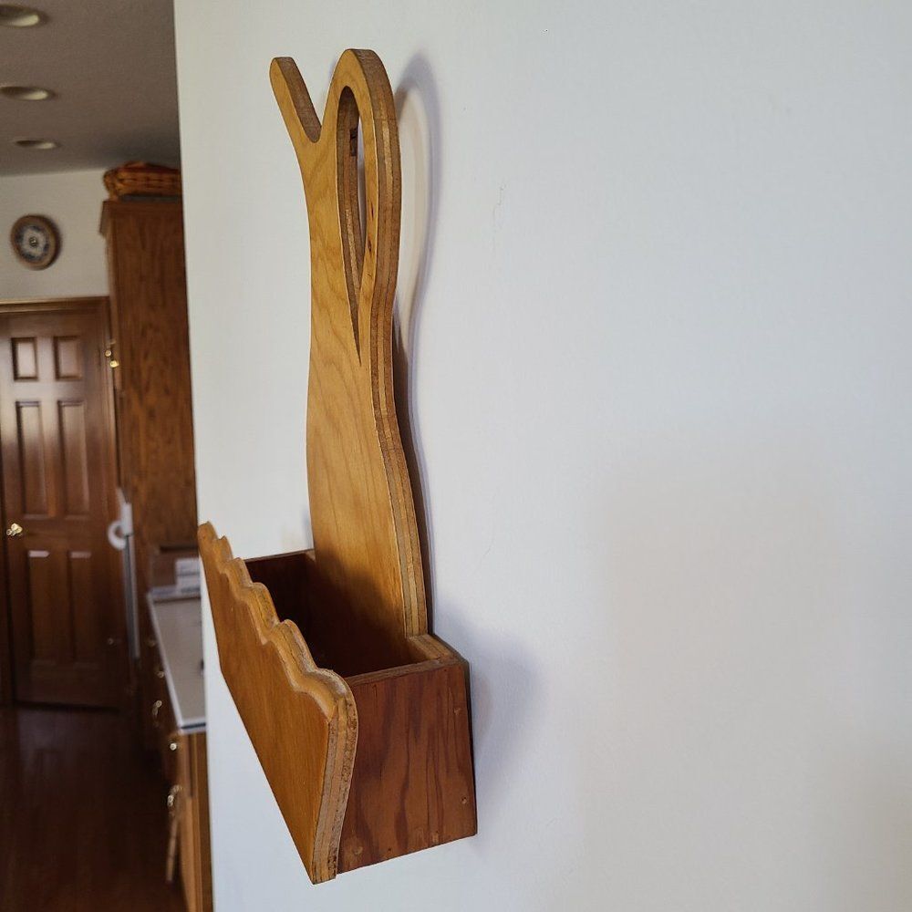 Vintage Pitcher and Bowl Shaped Wall Pocket Decorative Wood Hanging Floral Decor - Picture 11 of 16
